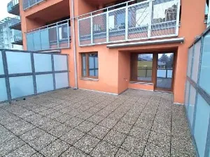 Pronájem bytu 2+kk, Olomouc, Nezvalova, 47 m2