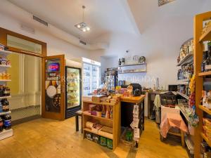 Pronájem obchodního prostoru, Praha - Nové Město, Tyršova, 32 m2