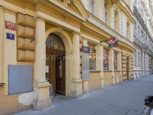 Pronájem obchodního prostoru, Praha - Nové Město, Tyršova, 32 m2