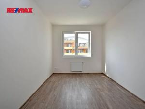 Pronájem bytu 2+kk, Praha - Kyje, Sicherova, 50 m2