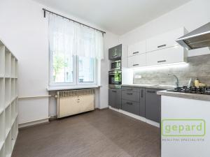 Pronájem bytu 1+1, Praha - Strašnice, Průběžná, 35 m2