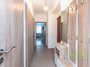 Pronájem bytu 1+1, Praha - Strašnice, Průběžná, 35 m2