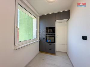 Prodej bytu 2+1, Chomutov, Bezručova, 56 m2