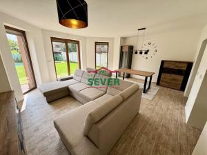 Prodej rodinného domu, Praha - Újezd nad Lesy, 220 m2