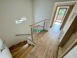Prodej rodinného domu, Praha - Újezd nad Lesy, 220 m2