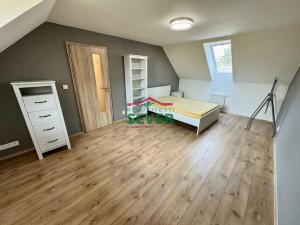 Prodej rodinného domu, Praha - Újezd nad Lesy, 220 m2