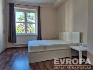 Prodej bytu 2+kk, Praha - Nusle, U Svépomoci, 52 m2