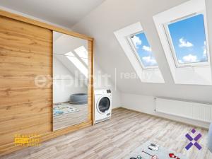 Pronájem bytu 3+1, Vizovice, Masarykovo nám., 78 m2