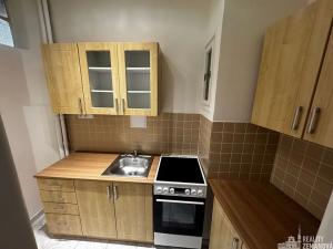 Pronájem bytu 2+1, Praha - Malá Strana, Šeříková, 50 m2