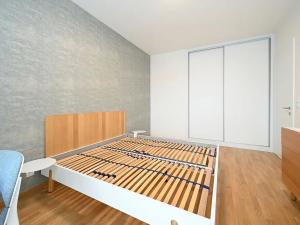 Pronájem bytu 3+kk, Praha - Holešovice, Sanderova, 96 m2