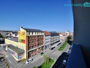 Pronájem bytu 2+kk, Praha - Holešovice, Dělnická, 61 m2