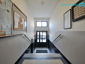 Pronájem bytu 2+kk, Praha - Holešovice, Dělnická, 61 m2