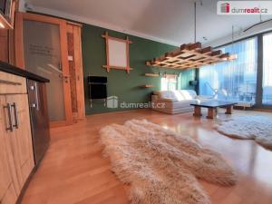Pronájem bytu 1+kk, Praha - Prosek, Valečovská, 35 m2