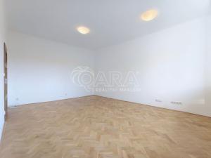 Pronájem bytu 1+1, Praha - Vršovice, Ruská, 54 m2