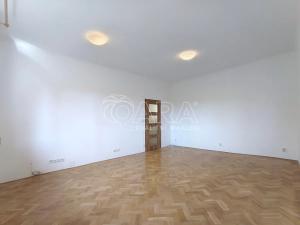 Pronájem bytu 1+1, Praha - Vršovice, Ruská, 54 m2