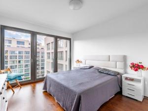 Pronájem bytu 2+kk, Praha - Karlín, Za Karlínským přístavem, 60 m2