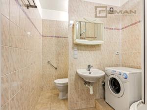 Prodej bytu 1+1, Praha - Kamýk, Dobevská, 25 m2
