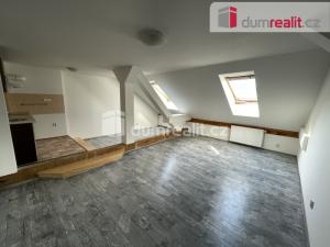 Pronájem bytu 1+kk, Praha - Smíchov, Jindřicha Plachty, 32 m2