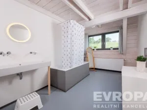Prodej komerční nemovitosti, Bojanovice - Senešnice, Senešnice, 260 m2