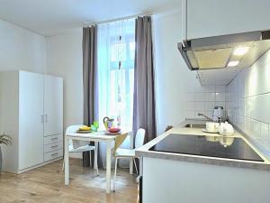 Pronájem bytu 1+kk, Praha - Krč, Budějovická, 21 m2