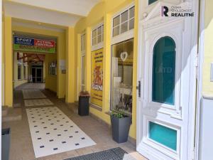 Pronájem obchodního prostoru, Karlovy Vary, Moskevská, 24 m2