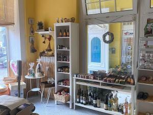 Pronájem obchodního prostoru, Karlovy Vary, Moskevská, 24 m2