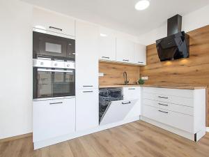 Pronájem bytu 2+kk, Hluboká nad Vltavou, Nerudova, 47 m2