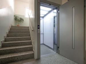 Pronájem bytu 2+kk, Hluboká nad Vltavou, Nerudova, 47 m2