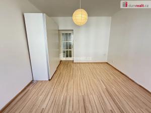 Pronájem bytu 3+kk, Praha - Podolí, Na dolinách, 75 m2