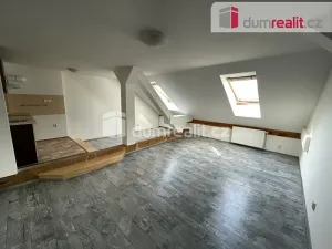 Pronájem bytu 1+kk, Praha - Smíchov, Jindřicha Plachty, 32 m2