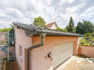 Prodej rodinného domu, Praha - Kbely, Kosmonoská, 220 m2