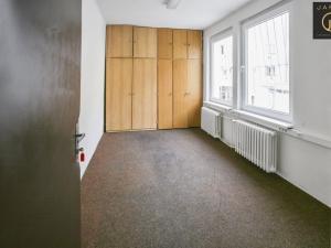 Pronájem obchodního prostoru, Praha - Vršovice, 28. pluku, 179 m2