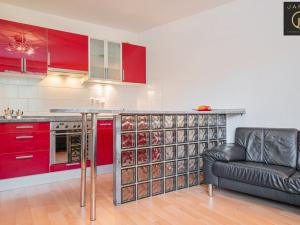 Prodej bytu 2+kk, Praha - Záběhlice, Ve slatinách, 49 m2