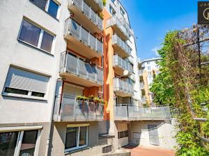 Prodej bytu 2+kk, Praha - Záběhlice, Ve slatinách, 49 m2