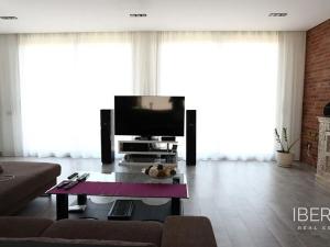Prodej rodinného domu, Algeciras, Španělsko, Calle Cabo Cervera, 162 m2