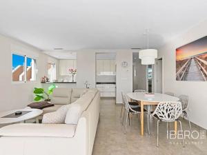 Prodej bytu 4+kk, Villamartín, Španělsko, 96 m2
