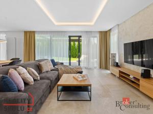 Pronájem rodinného domu, Průhonice, K Doubí, 162 m2