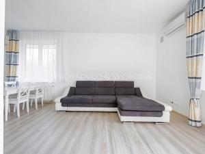 Prodej rodinného domu, Milovice, Lesní, 423 m2