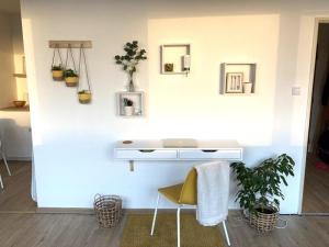 Pronájem bytu 1+kk, Praha - Vokovice, Tobrucká, 32 m2