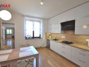 Prodej rodinného domu, Uničov, Masarykovo nám., 307 m2