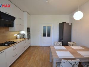 Prodej rodinného domu, Uničov, Masarykovo nám., 307 m2