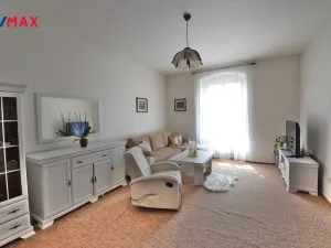 Prodej rodinného domu, Uničov, Masarykovo nám., 307 m2