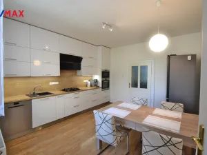 Prodej rodinného domu, Uničov, Masarykovo nám., 307 m2