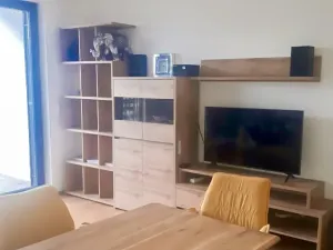 Pronájem bytu 1+kk, Praha - Modřany, Mezi vodami, 39 m2