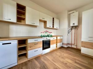 Prodej bytu 2+1, Louny, 28. října, 51 m2