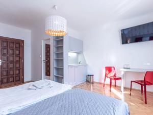 Pronájem bytu 1+kk, Praha - Nusle, Na Jezerce, 18 m2