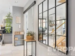 Prodej rodinného domu, Tuchoměřice, Pod Hájem, 205 m2