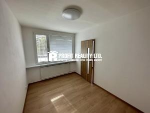 Prodej bytu 2+kk, Králův Dvůr, Pod Hájem, 40 m2