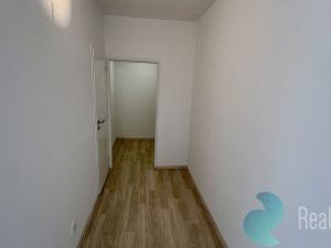 Pronájem bytu 1+1, Český Krumlov, Sídliště Plešivec, 40 m2