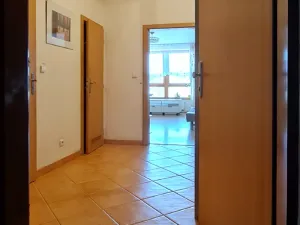 Pronájem bytu 1+kk, Praha - Kunratice, Za valem, 38 m2